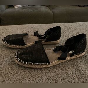 REACTION Kenneth Cole Black SHOES Sandals women size 10 Espadrille Flats Shimmer